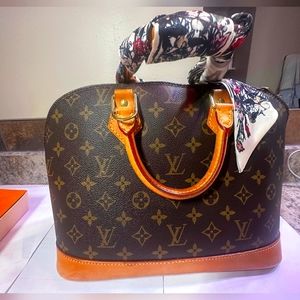 Preloved authentic alma